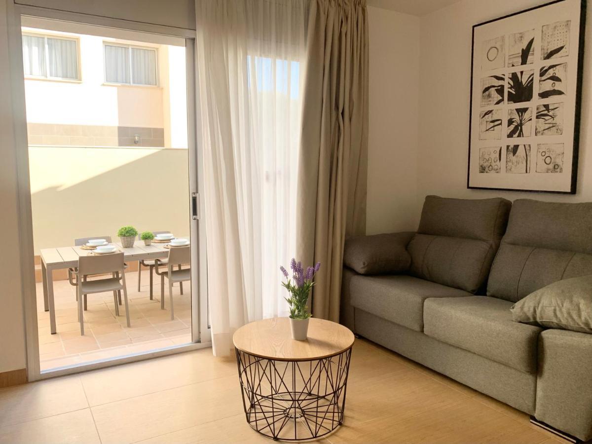 Sofia Suites Камбрильс Экстерьер фото