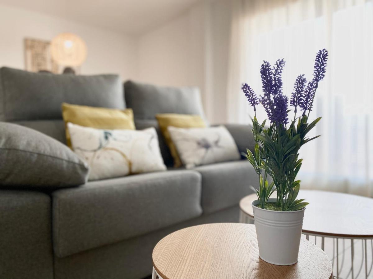 Sofia Suites Камбрильс Экстерьер фото